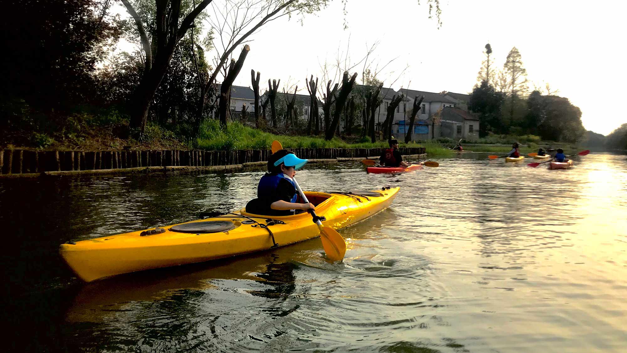 kayaking in nature, nature guide, green steps